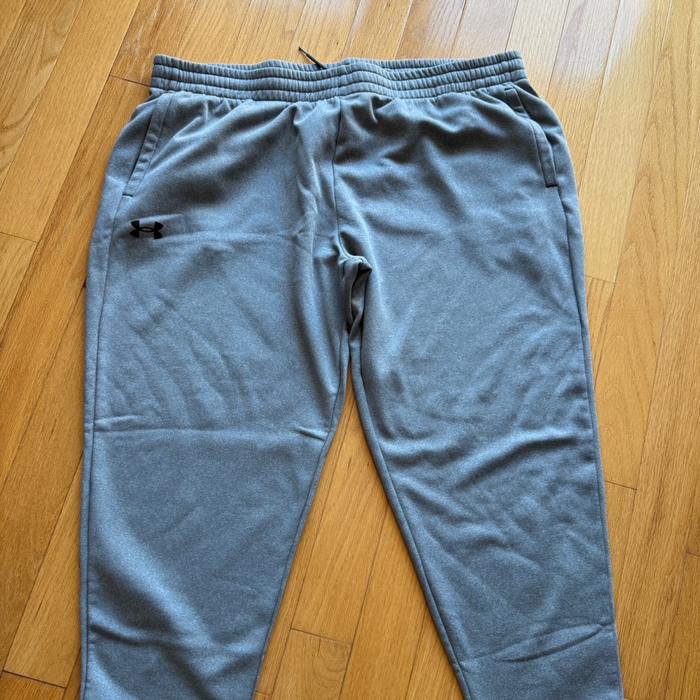 Under Armour Men's Gray Fleece Tapered Pants